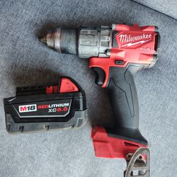 Milwaukee Fuel M18 Drill 1/2" & Battery 5.0 ah $185