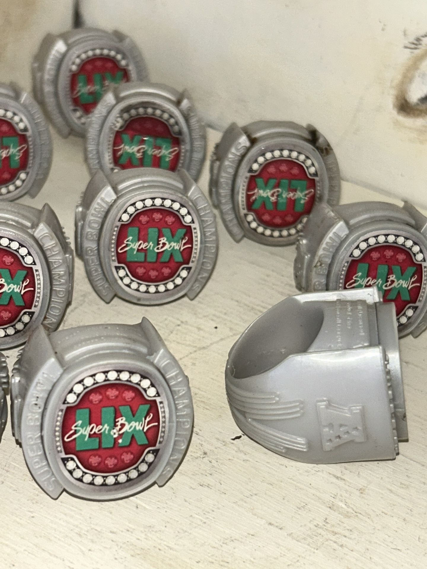 12 Plastic Play Super Bowl Rings - π§ Cake Decorating