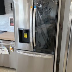 LG INSTAVIEW FRENCH DOOR REFRIGERATOR 