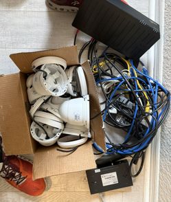 Digital Watchdog Commercial Security Camera Equipment Lot