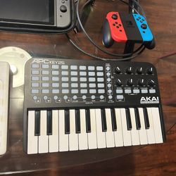 Akai Apc Key25 MIDI Controller
