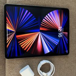 iPad Pro .9” 5th Generation gb WIFI + cellular 5G, Unlocked, 8