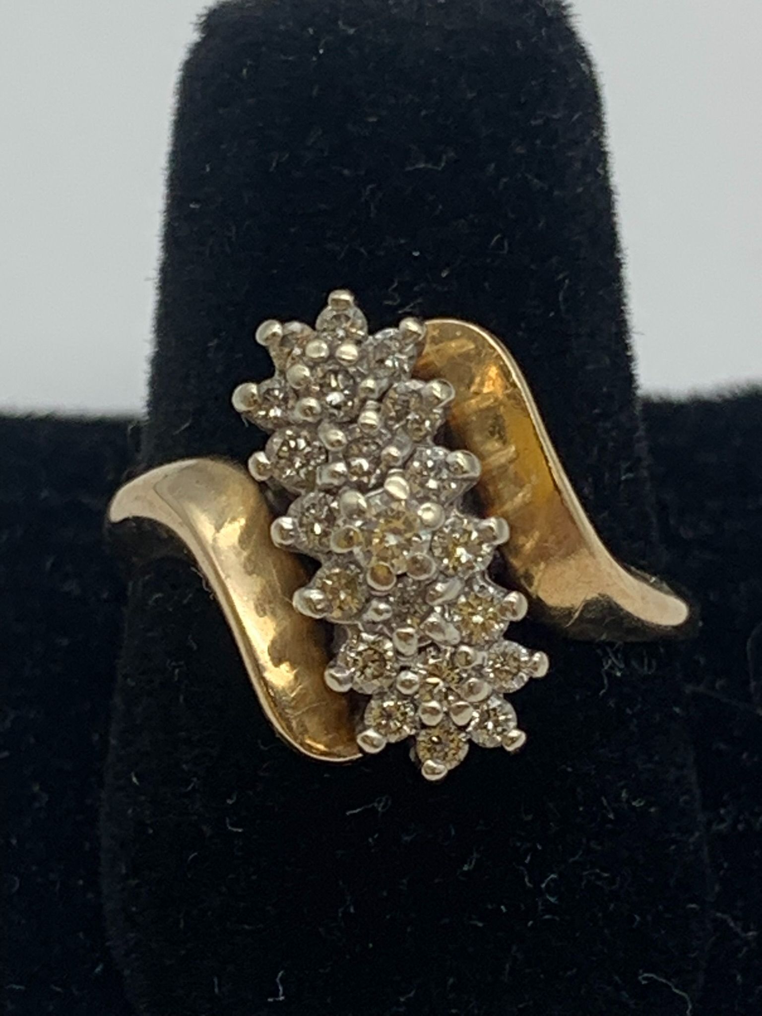 Ladies diamond cluster ring #11415