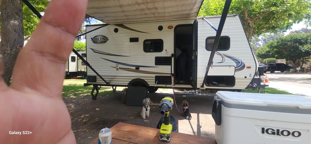2016 Viking Light Trailer Trailer 