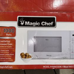 Microwave Magic Chef 1000 Watts 