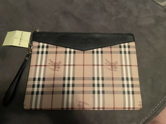 Burberry Pouch 