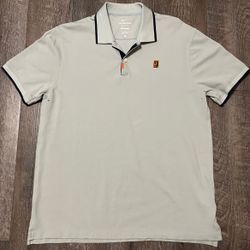 Nike Slim Fit Tennis Polo Shirt size Large SOLD OUT