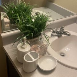 Bathroom Decor 