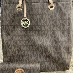Michael kors handbag and wallet set