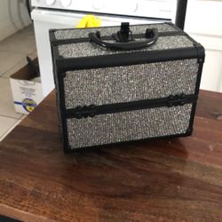 Makeup box
