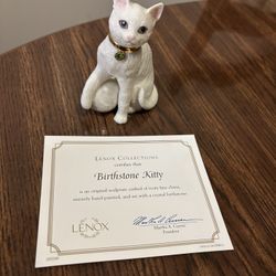 Lenox Birthstone Kitty with August Peridot Stone RARE