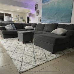 Grey Ashley Sectional