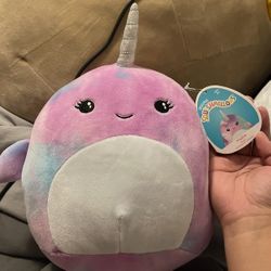 Squishmellow Hallie