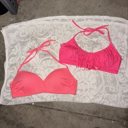 Victoria’s Secret two-piece lot bikini tops
