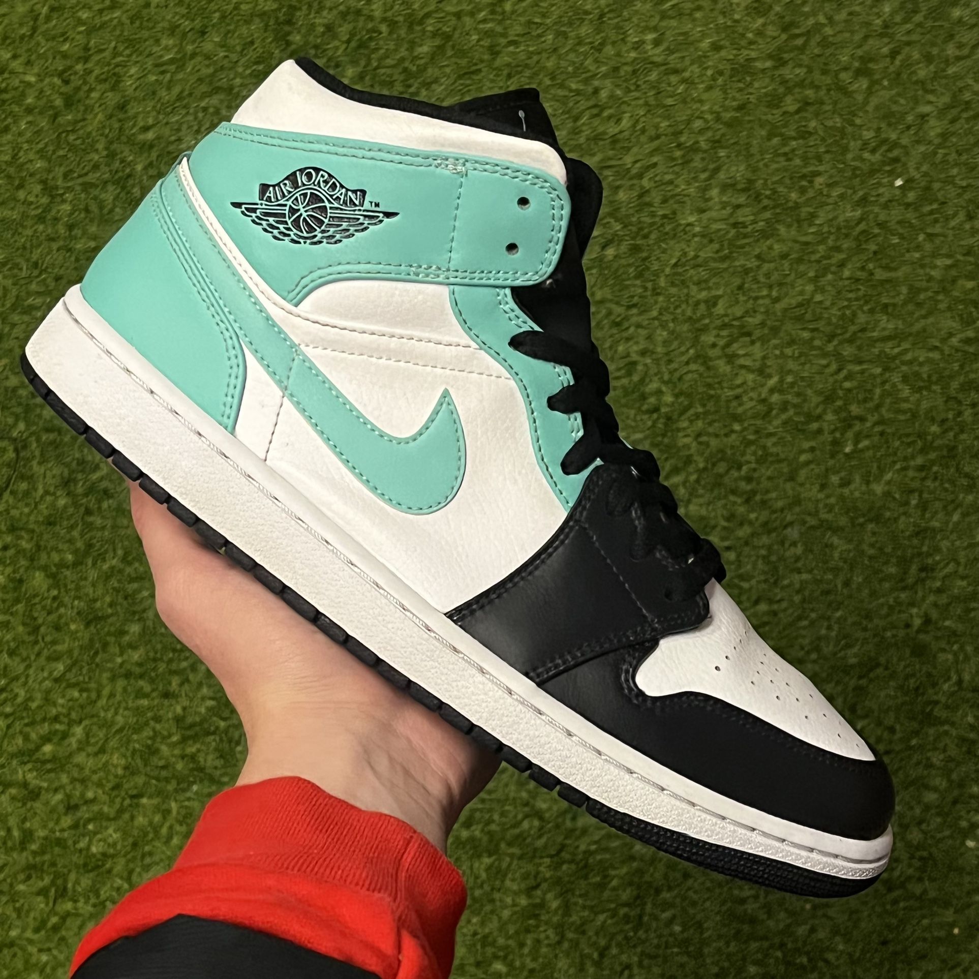 Air Jordan Mid 'Tropical Twist' Black And White 554724 132 Mens