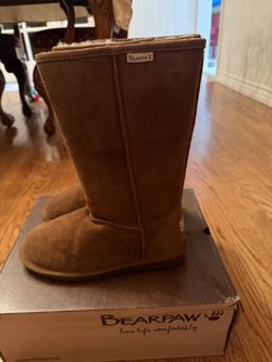 BearPaw Size 9