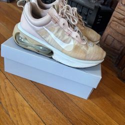 Coral/light Pink Nike Air Max