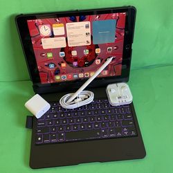 Apple IPad 9th Generation (10.2” Retina /Touch ID /IOS 18/ 2021 Model) 64GB with Pen, Keyboard  & Accessories