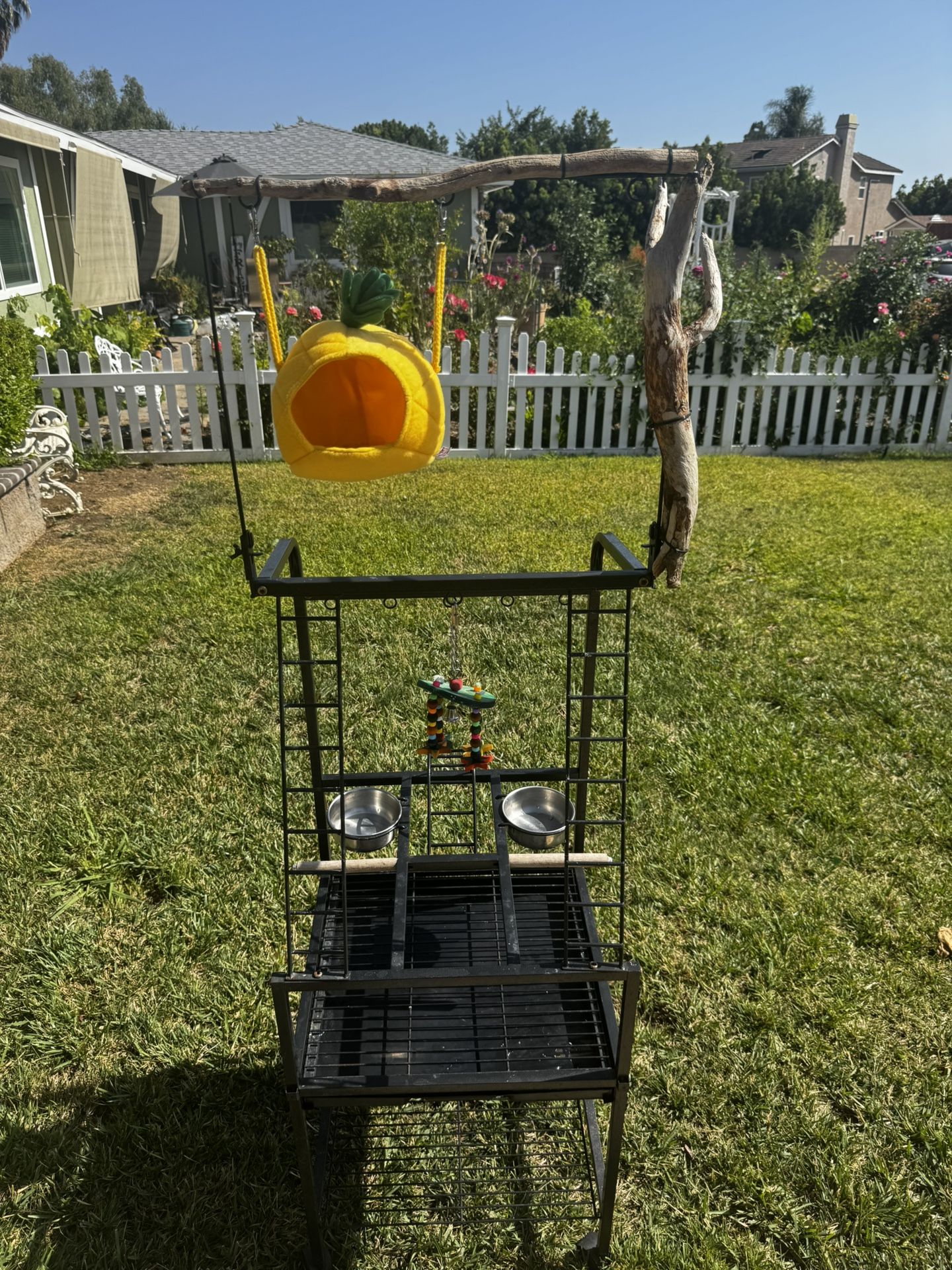 Bird Stand With Feeder Bowls, Hideaway And Toy