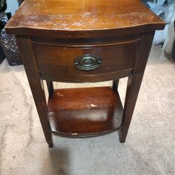Small table With Drawer