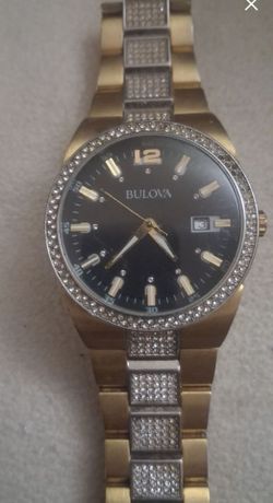BULOVA 98B235 Gold Tone Stainless Steel Black Dial 323 Crystals Men's Watch