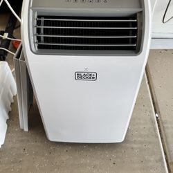 Black+Decker 14,000 BTU Smart Portable Air Conditioner