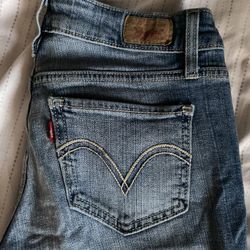 2000s Levis flared  Jeans