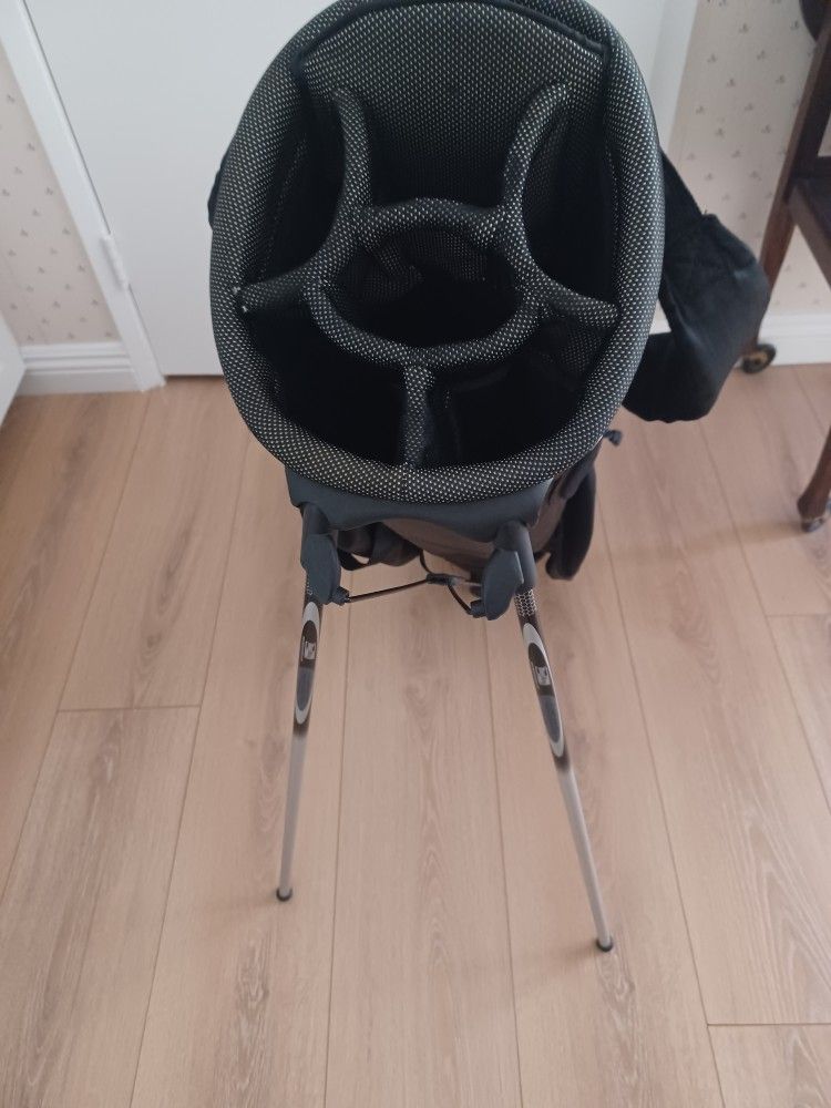 Bag Boy E-Z Carry Stand Golf Bag with Clubs