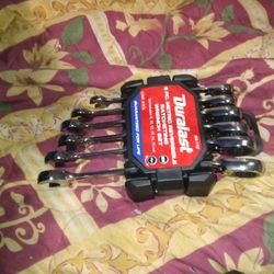 Duralast 6 Pc. Metric Reversible Ratcheting Wrench Set 