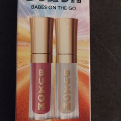 Buxom Babes On The Go