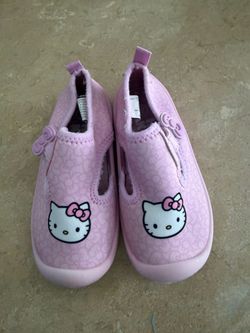 Girls' shoes, size 8