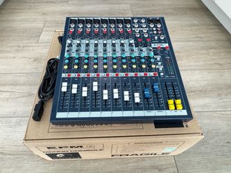 Soundcraft EPM8 Mixer
