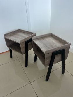 Set of 2 Modern Nightstands with Open Shelf