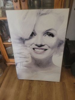 Marilyn Monroe Large Canvas Wall Art (size 24"x36")
