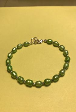 Freshwater pearl bracelet