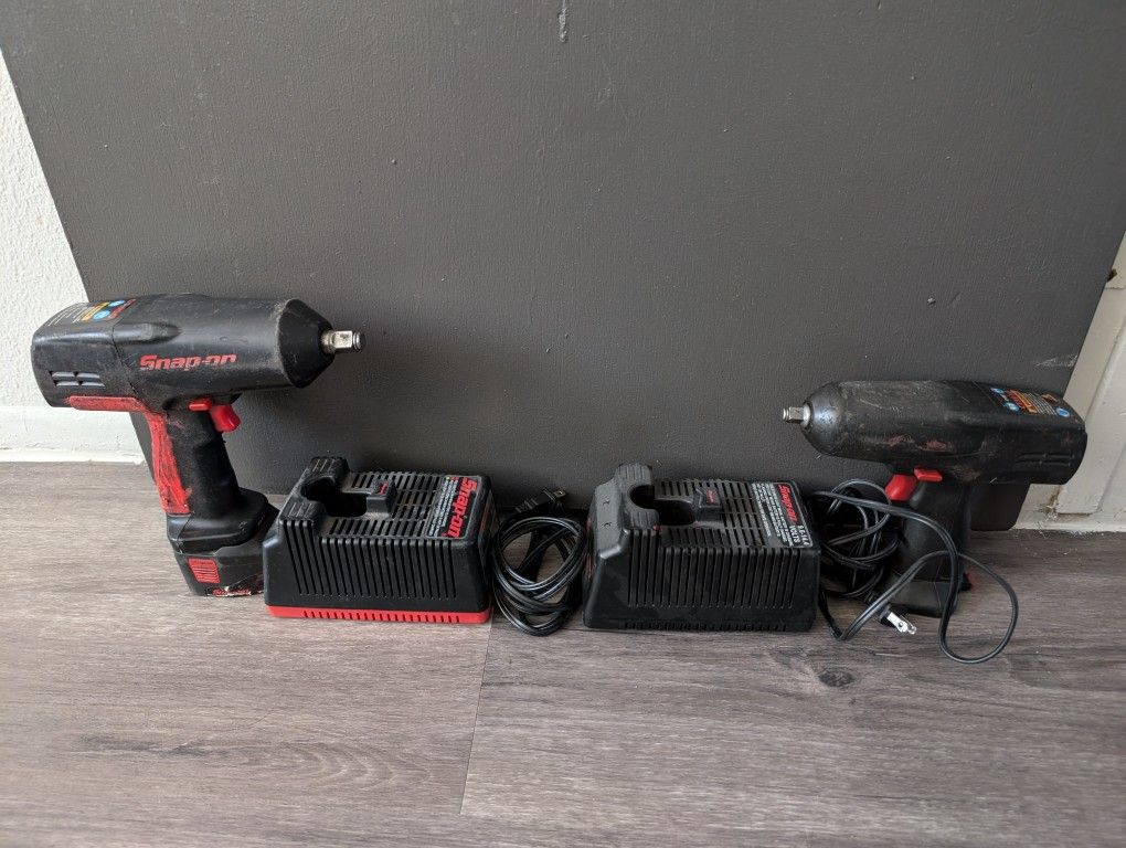 Battery Snap On Impact Tool