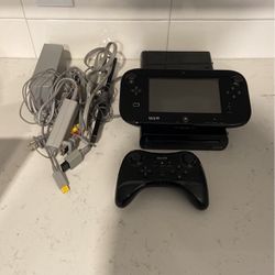 Wii U Console W/ Gamepad, Pro Controller 