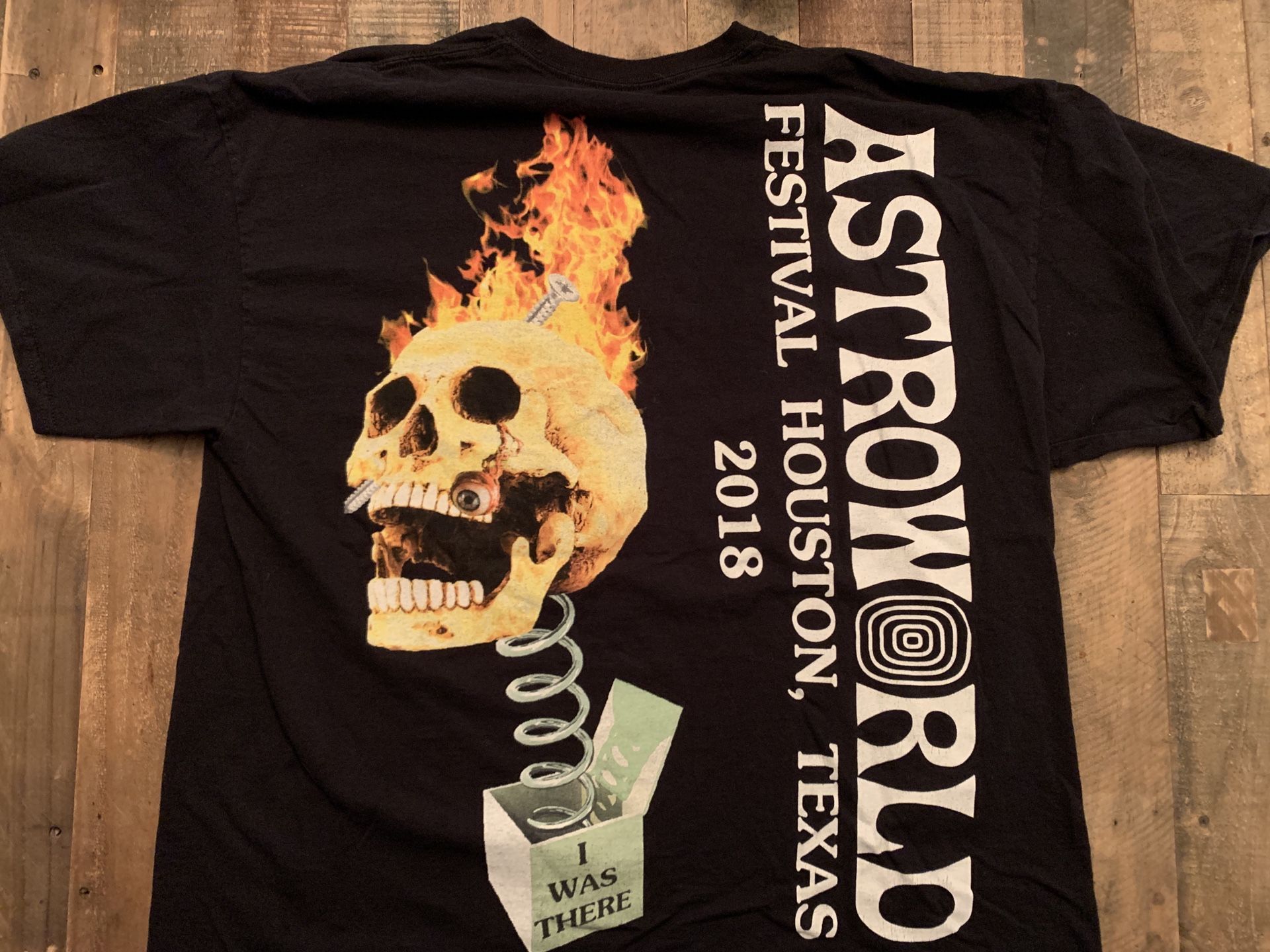 Travis Scott Astroworld skull in box Tee