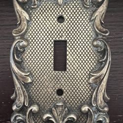 Vintage Hollywood Regency Era Light Switch Plate Brass Fleur De Lis