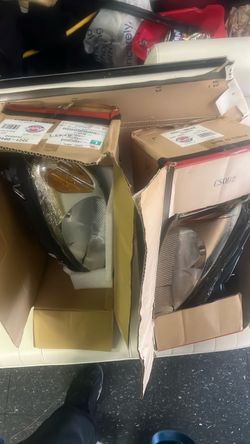 Pt cruiser Pair of Replacement Car Headlights