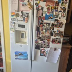 Refrigerator 