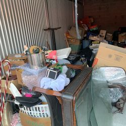 Free Storage Contents! Must Pickup Today 