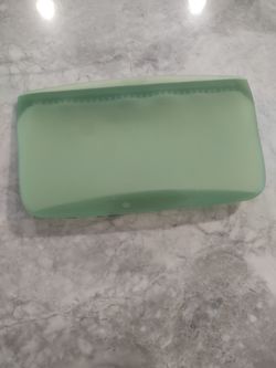 Pampered Chef Silicone Storage Bag