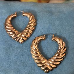 Metal Gold Hearts