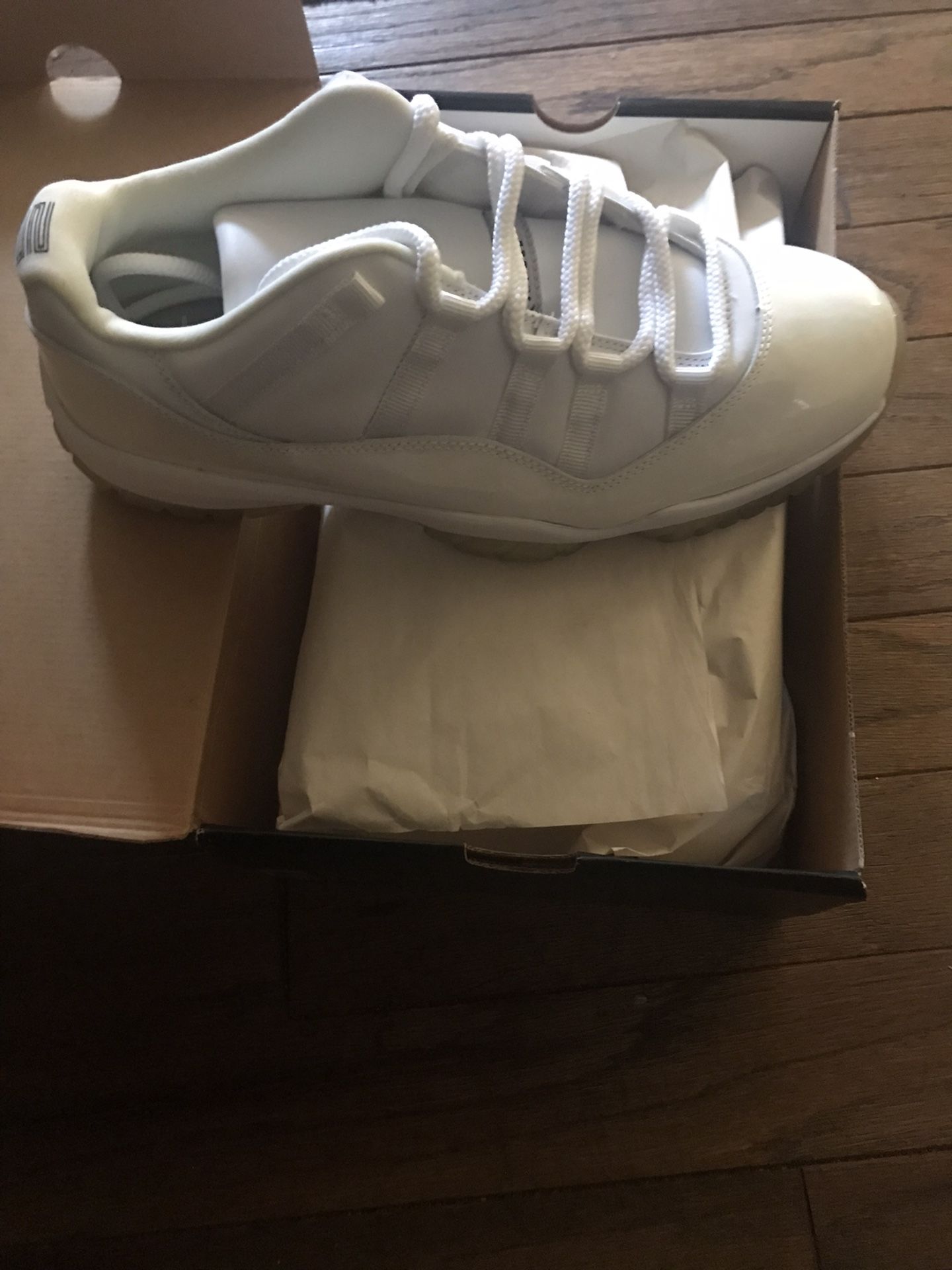 Nike Air Jordan 11 Retro Low