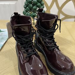 Women’s Mini Boots 