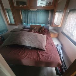 1999 Ford E450