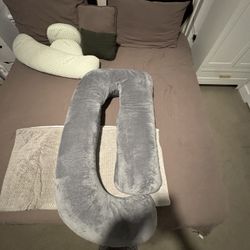 Pregnancy Pillow