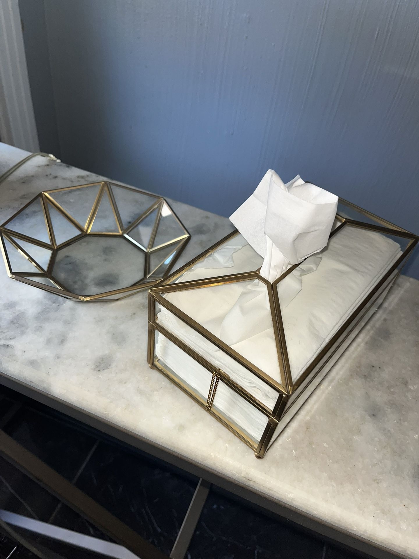 Gold Bowl And Tissue Box Holder Set