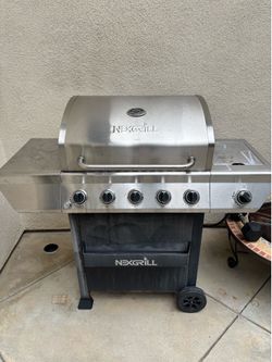 Nexgrill Gas BBQ with Tank